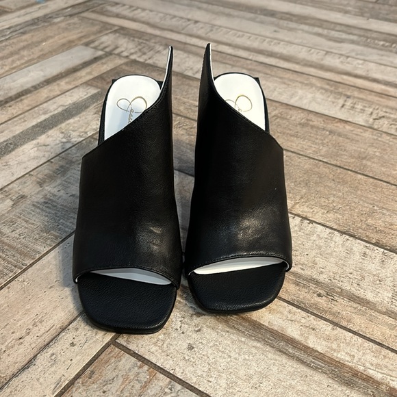 Jessica Simpson heels size 6.5 - Picture 3 of 13